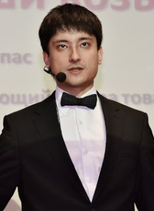 Азамат Ушанов